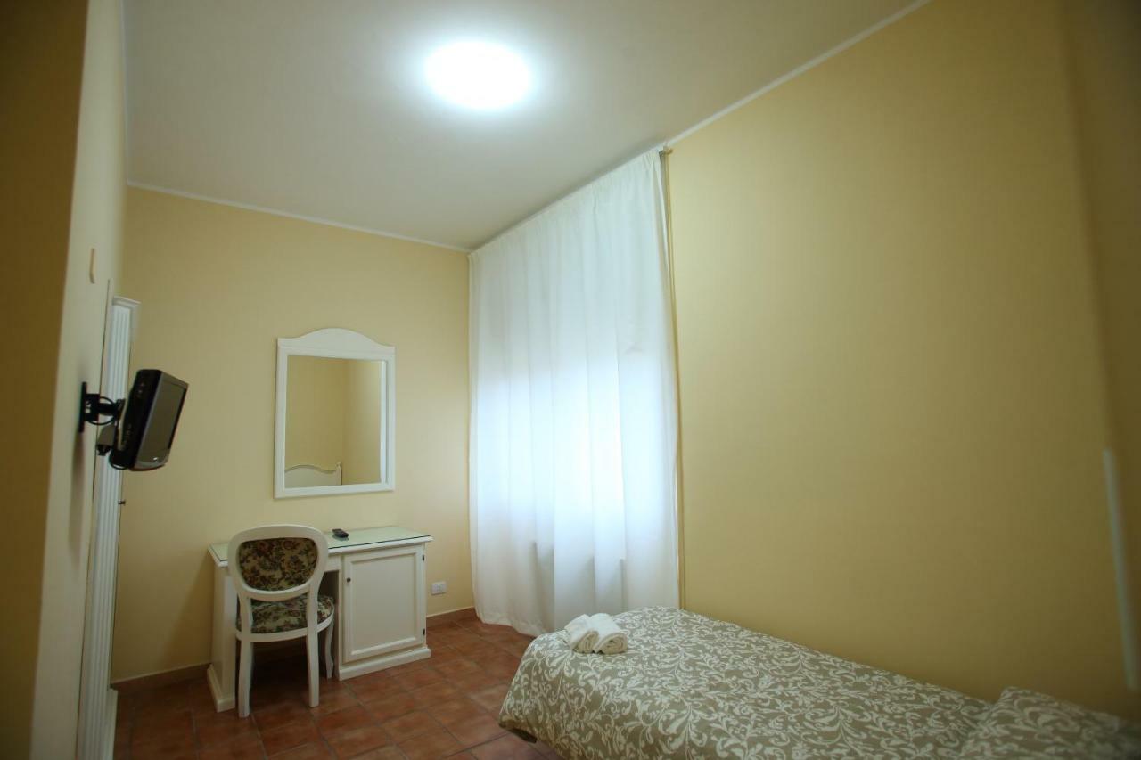 Hotel Villa Romana 피아차암머리나 외부 사진